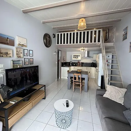 Maison Confortable A 300m De L'ocean Avec Terrasse Et Parking Privatif - Fr-1-224c-353